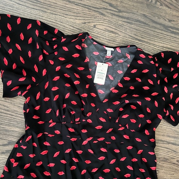 A New Day black and red Flutter Sleeve Midi Sundress - Picture 2 of 5